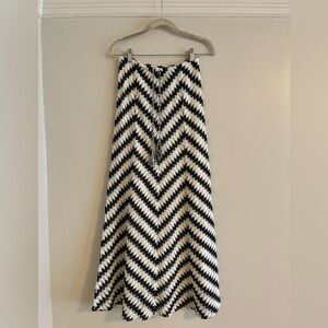 Black & White Chevron Knit Maxi Skirt